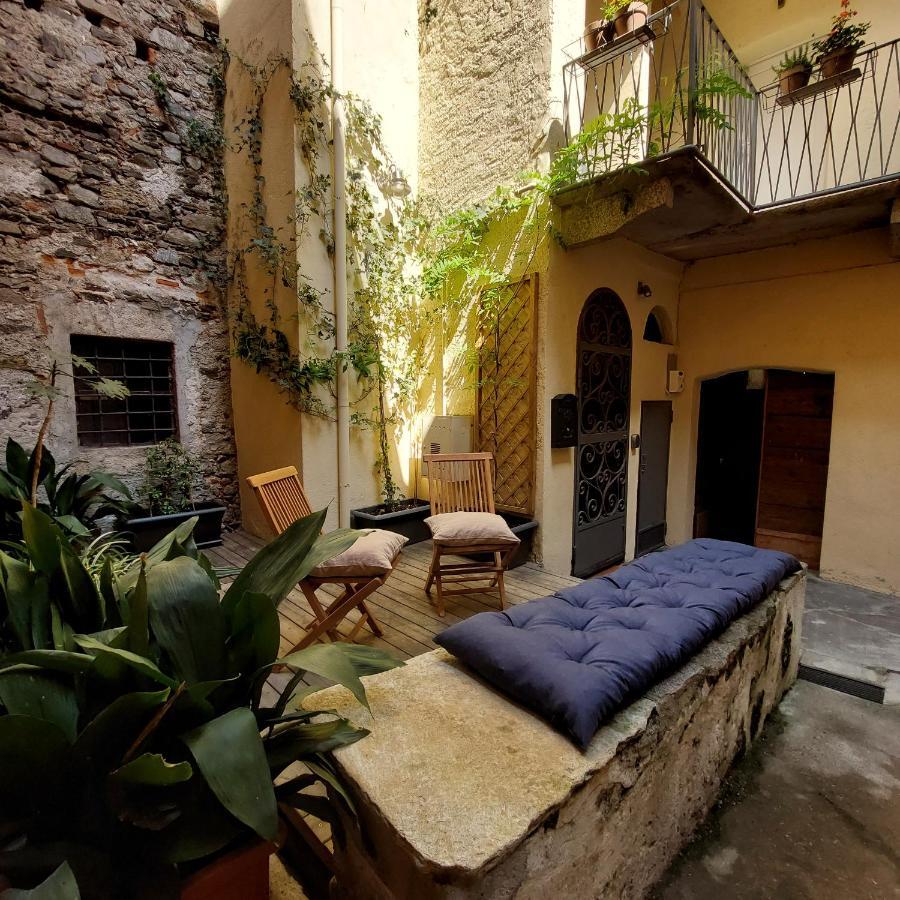 Anju D'Oro & Azzurro - Charming Apartments Lesa Esterno foto